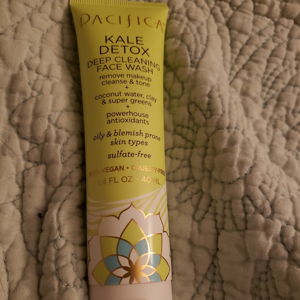 NEW Pacifica Travel Size Kale Detox Face Wash
